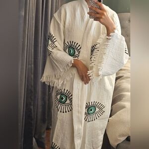 The Michelle (limited edition) - 100% Turkish cotton - white with green eyes